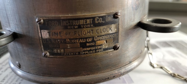 Side view of TOF Clock label